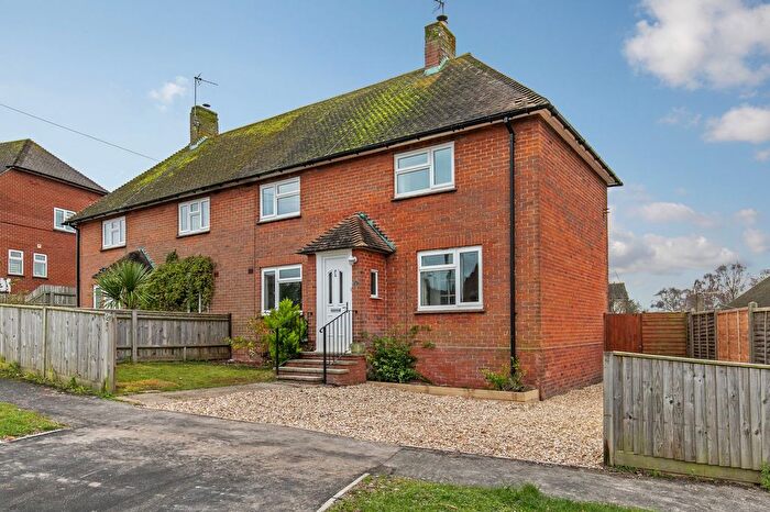 3 Bedroom Semi-Detached House To Rent In North Road, Kings Worthy, SO23