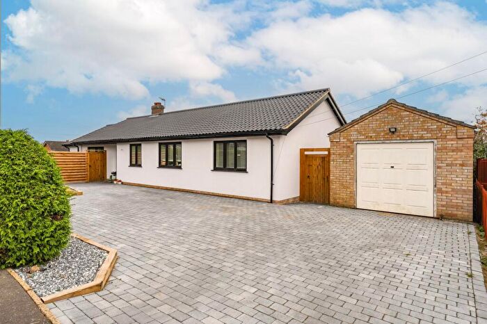 4 Bedroom Detached Bungalow For Sale In Hillside Crescent, Wicklewood, NR18