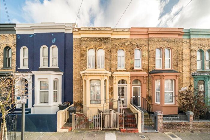 3 Bedroom House For Sale In Elderfield Road, Clapton, E5