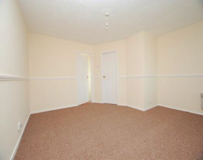 2 Bedroom Flat To Rent In Springfield Road, Leighton Buzzard LU7