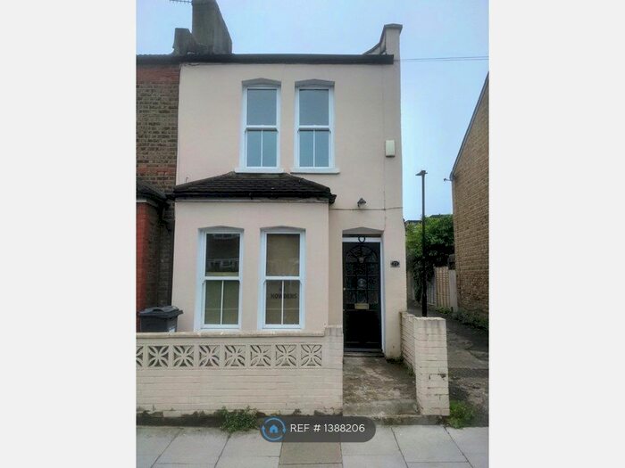 3 Bedroom End Of Terrace House To Rent In Linkfield Road, Isleworth, TW7