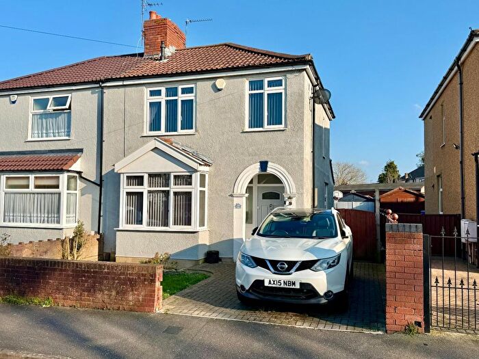 3 Bedroom Semi Detached House For Sale In Duncombe Lane, Speedwell, Bristol, BS15