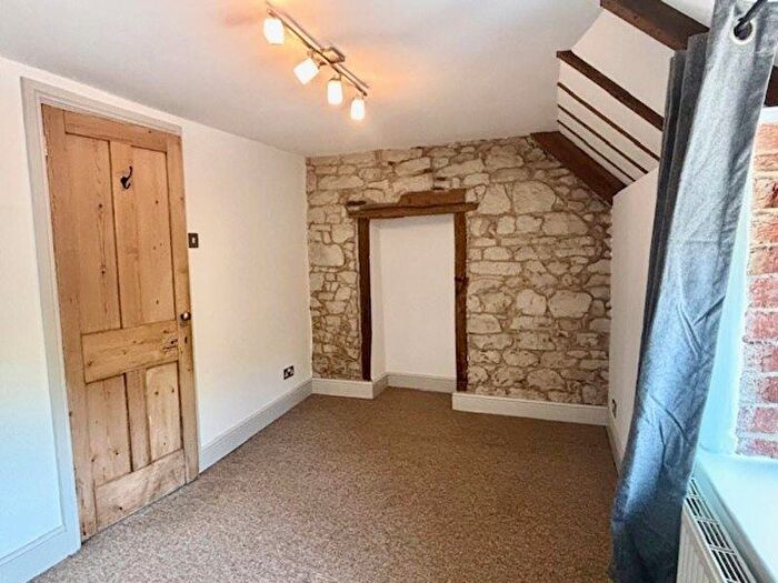 2 Bedroom Cottage To Rent In Heddington, Calne, SN11
