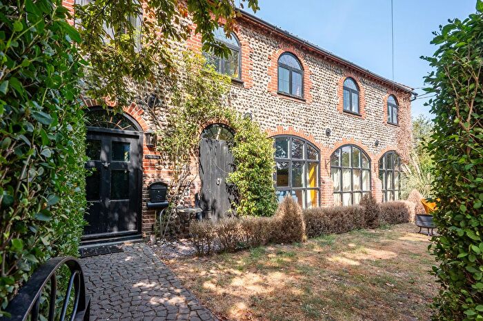 5 Bedroom Barn Conversion For Sale In Church Street, Northrepps, NR27