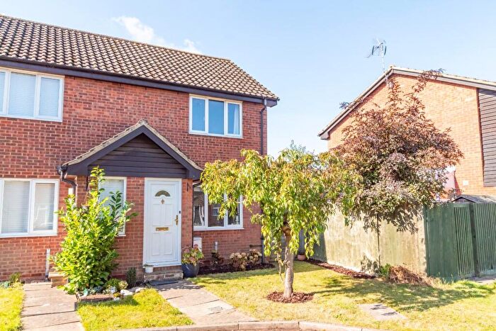 2 Bedroom House To Rent In Church Hill, Cheddington, Leighton Buzzard, LU7