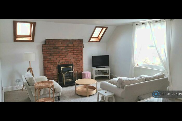 1 Bedroom Flat To Rent In Mapperley Park Drive, Nottingham, NG3