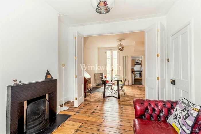 3 Bedroom Terraced House To Rent In Morley Avenue, Wood Green, London, N22