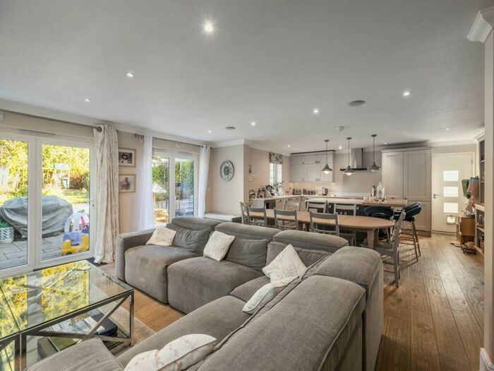 5 Bedroom House To Rent In Elms Avenue, Lilliput, Poole, BH14