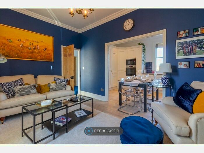 2 Bedroom Flat To Rent In Clapham Common, Clapham Common SW4