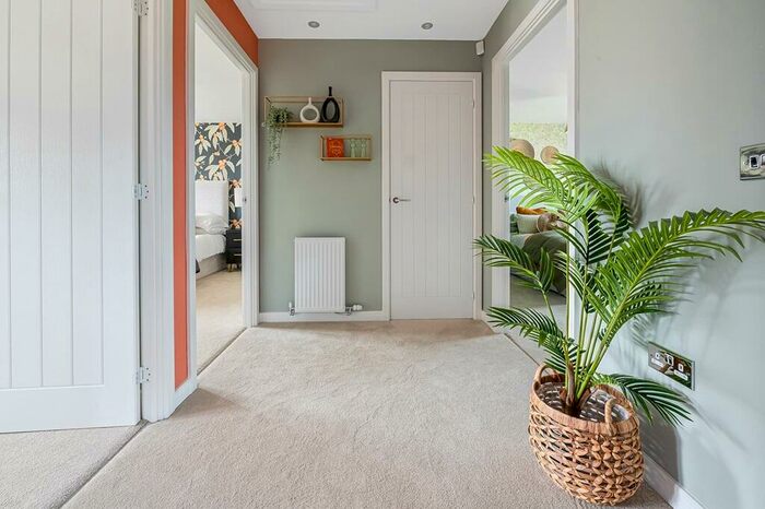 3 Bedroom Semi-Detached House For Sale In Winchburgh, Broxburn, EH52