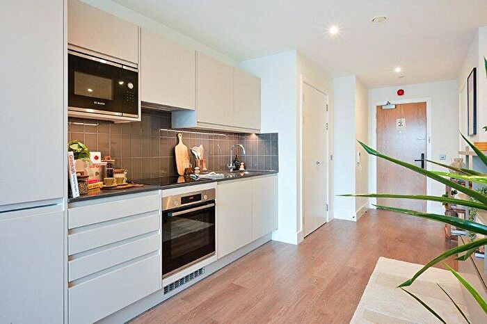 Studio To Rent In Uncle Leeds, Whitehall, LS12