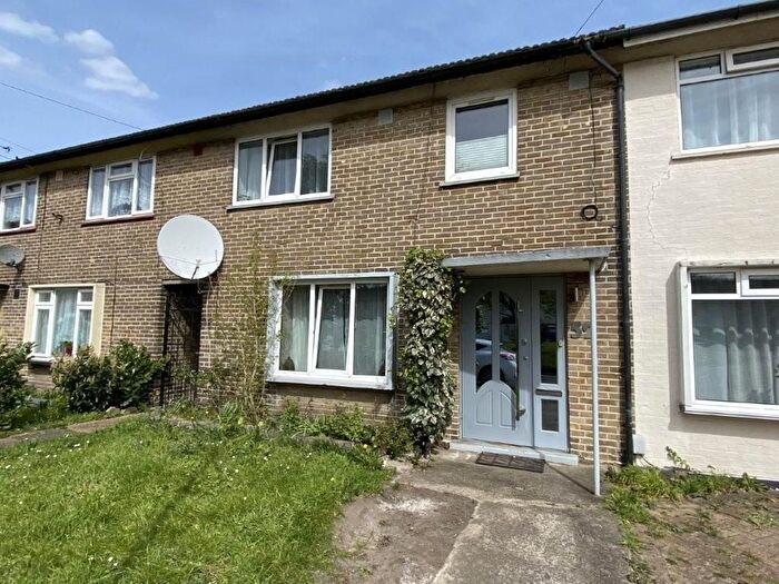 4 Bedroom Terraced House For Sale In Listowel Road, Dagenham, RM10