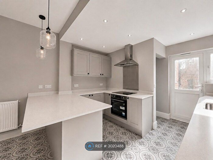 3 Bedroom Terraced House To Rent In Church Lane, Tamworth, B79