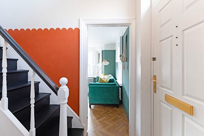 3 Bedroom Semi-Detached House For Sale In Edward Street, Southborough, TN4