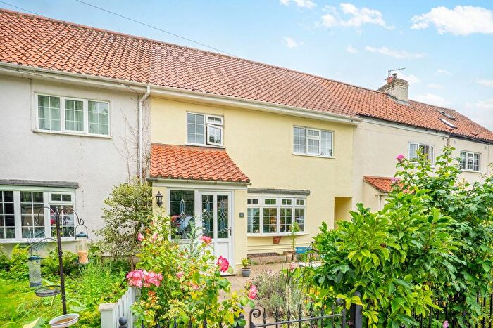 3 Bedroom Cottage For Sale In Pump Alley, Bolton Percy, York, YO23