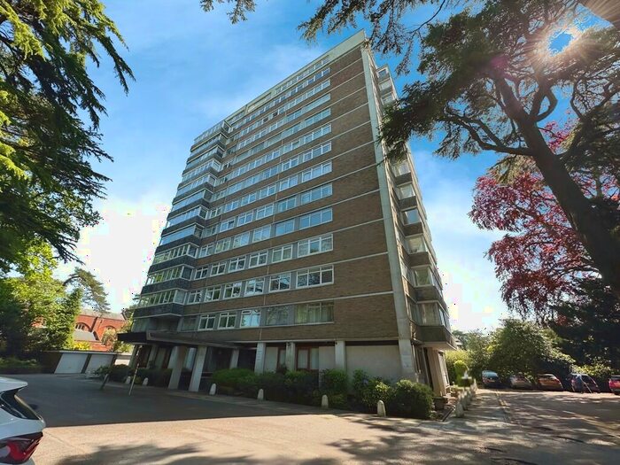 2 Bedroom Apartment To Rent In Bassett Avenue, Southampton, SO16