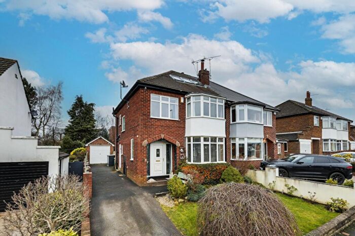 3 Bedroom Semi Detached House For Sale In Kirkwood Crescent, Leeds, West Yorkshire, LS16