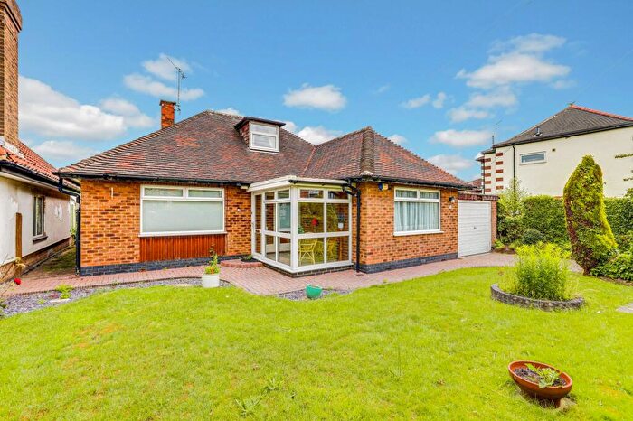 4 Bedroom Detached Bungalow For Sale In Breckhill Road, Woodthorpe, NG5