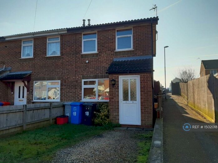 2 Bedroom End Of Terrace House To Rent In Dickens Drive, Kettering, NN16