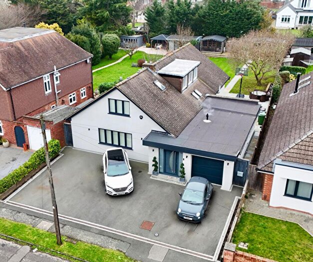 5 Bedroom Detached House For Sale In West Farm Close, Ashtead, KT21