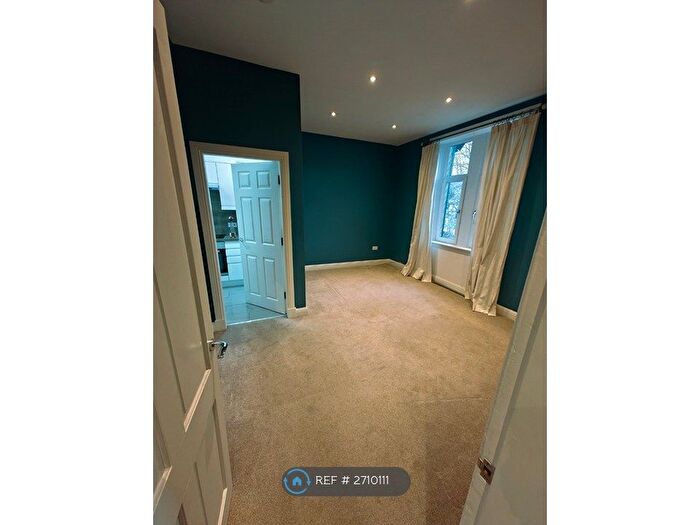 2 Bedroom Flat To Rent In Harland Cottages, Glasgow, G14