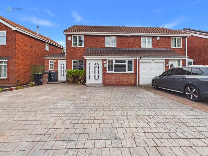 4 Bedroom Semi Detached House For Sale In Hurstwood Road, Birmingham, B23