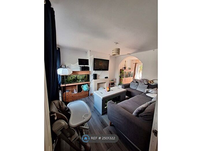 2 Bedroom Terraced House To Rent In Stratford Road, Blacon, Chester, CH1