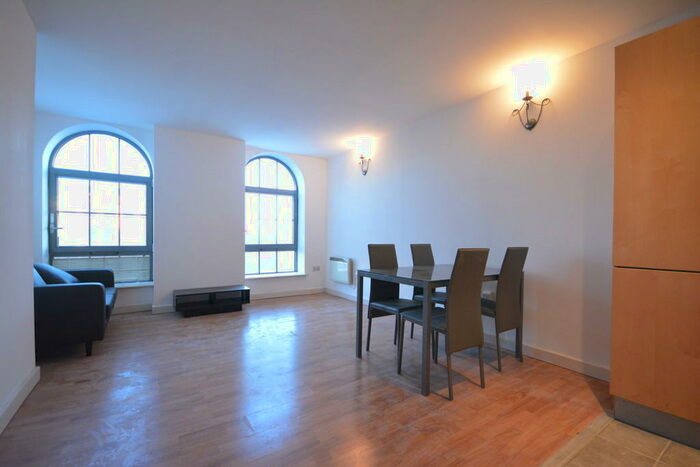 1 Bedroom Apartment To Rent In The Hicking Building, Queens Road, NG2