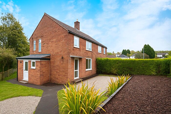 3 Bedroom Semi-Detached House To Rent In Green Lane, Blackburn, BB2