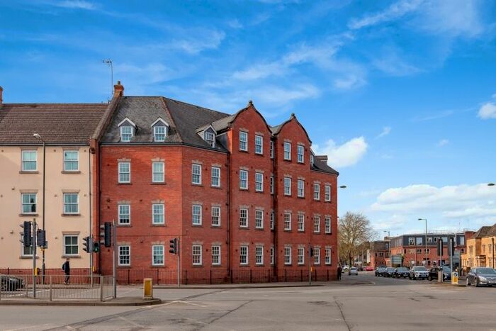 2 Bedroom Flat To Rent In Warwick Road, Banbury, OX16