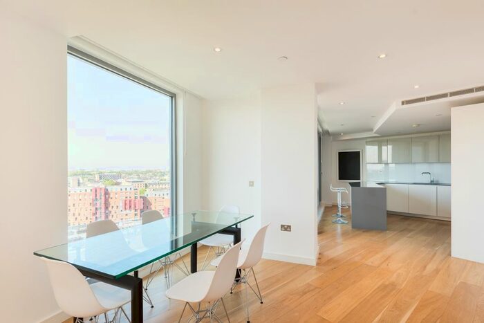 3 Bedroom Flat To Rent In Camley Street, London, N1C