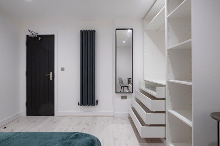 2 Bedroom House To Rent In Foster Street, Lincoln, LN5