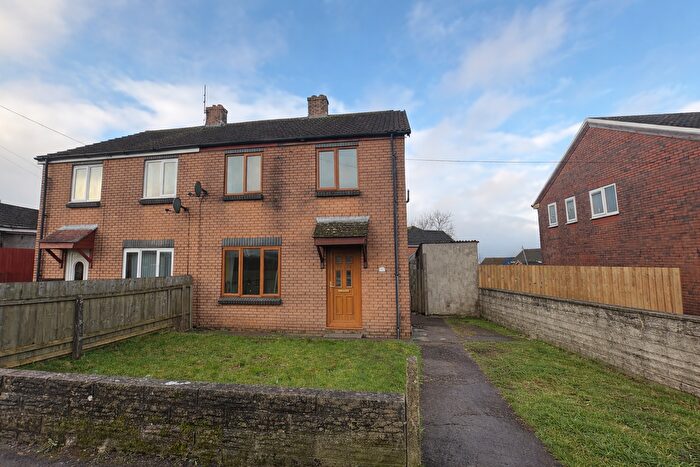 3 Bedroom Semi Detached House For Sale In Waun Fach, Bettws, Bridgend, CF32
