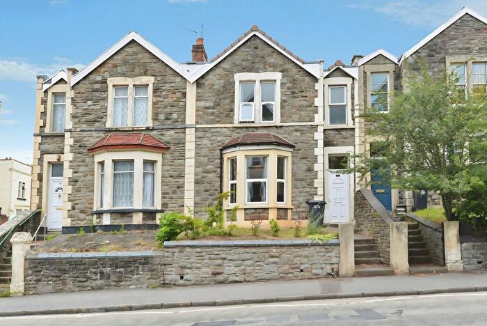 3 Bedroom Terraced House For Sale In Fishponds Road, Bristol, BS5
