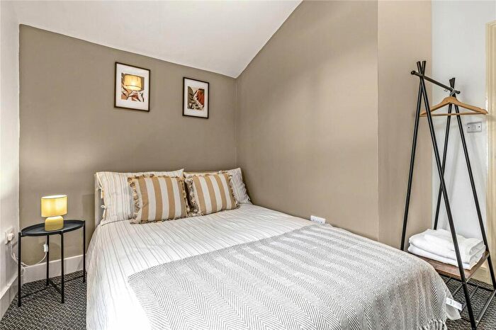 2 Bedroom Apartment To Rent In Belton Road, London, E11