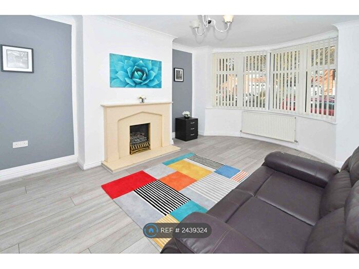 4 Bedroom Detached House To Rent In Cauldon Road, Stoke-On-Trent, ST4