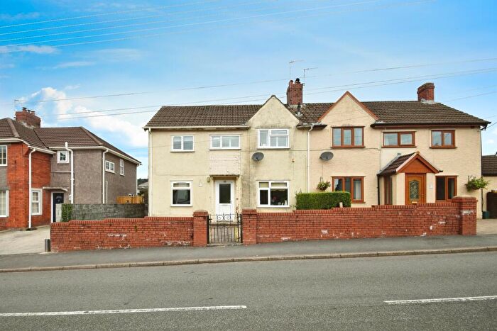 3 Bedroom Semi-Detached House For Sale In Gwyn Street, Pontardawe, Swansea, SA8