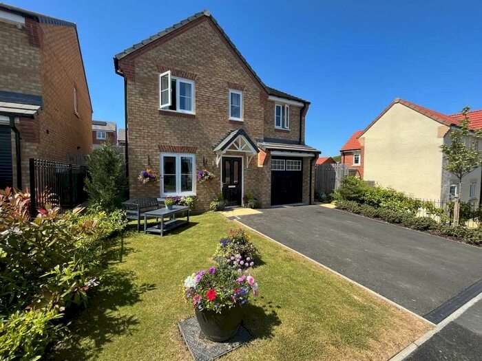 4 Bedroom Detached House For Sale In Crossbill Close, Guisborough, North Yorkshire, TS14