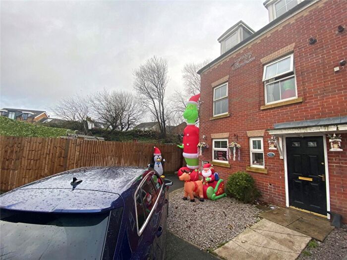 4 Bedroom End Of Terrace House For Sale In Shallow Valley Court, Accrington, Lancashire, BB5