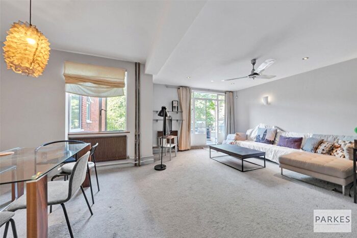 2 Bedroom Flat To Rent In Cranfield House, Southampton Row, London, WC1B
