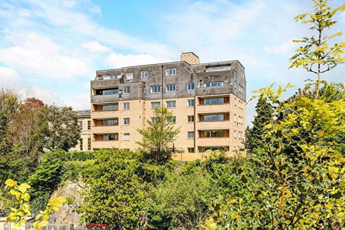 2 Bedroom Flat For Sale In Durdham Park, Redland, Bristol, BS6