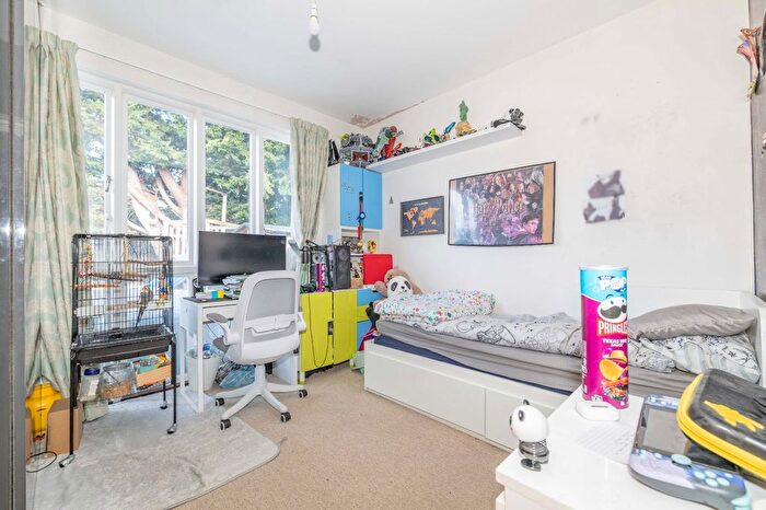 2 Bedroom Bungalow For Sale In Barton Mill Road, Canterbury, Kent, CT1