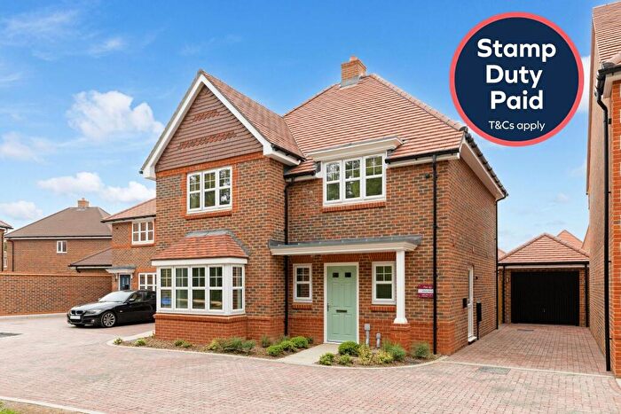 4 Bedroom Detached House For Sale In The Oaks At Willow Fields, Alfold, Cranleigh, GU6
