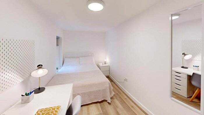 3 Bedroom House To Rent In , Mark Lane, BS1