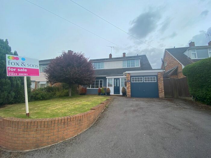 3 Bedroom Detached House For Sale In Amberd Lane, Trull, Taunton, TA3