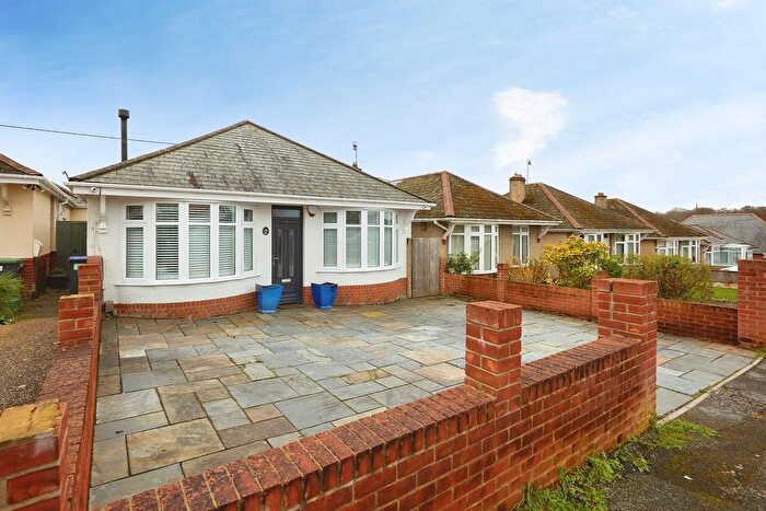 3 Bedroom Detached Bungalow For Sale In Greenwood Avenue, Laverstock, Salisbury, SP1