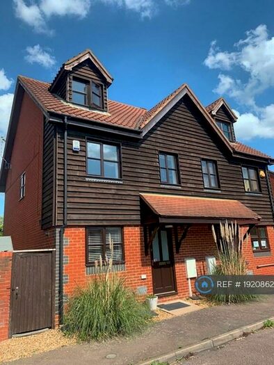 3 Bedroom Semi-Detached House To Rent In Deacon Place, Middleton, Milton Keynes, MK10