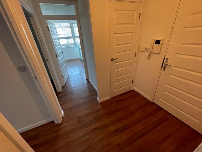 2 Bedroom Flat To Rent In Bedroom - Central Luton - Unfurnished -, LU1