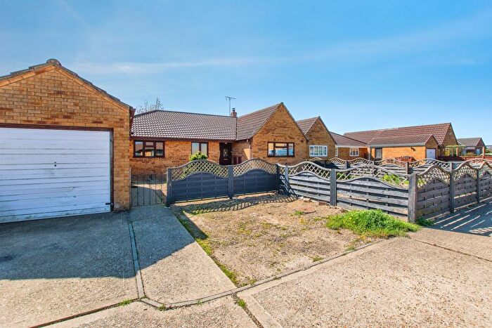 4 Bedroom Detached Bungalow For Sale In Longdon Close, Sutton Bridge, Spalding, PE12