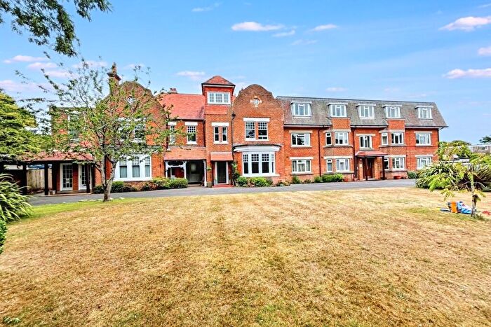 1 Bedroom Flat To Rent In Southbourne, BH6
